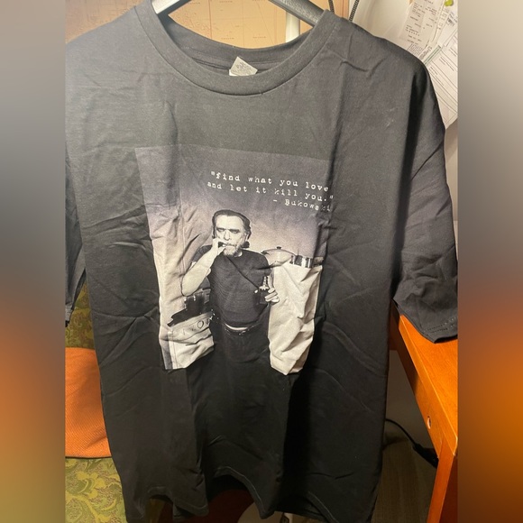 Gildan Other - Charles Bukowski “Find What You Love And Let It Kill You” Mens Large T-Shirt